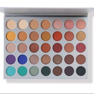 Morphe x Jaclyn Hill Eyeshadow Palette